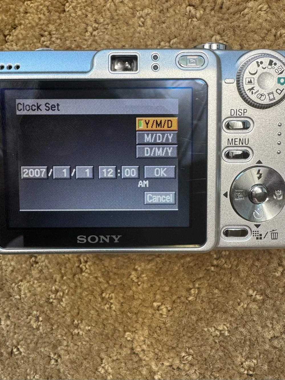 Sony Cyber-shot DSC-W55 digital still camera. - Picture 8 of 9